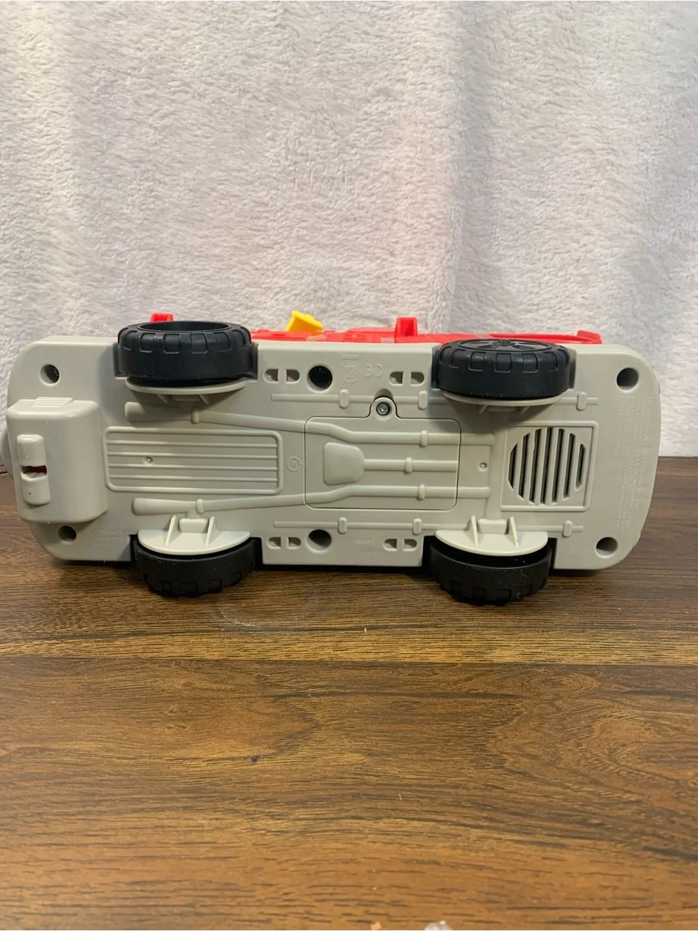 Fisher-Price Little People Red Fire Truck Preschool Toy Vehicle